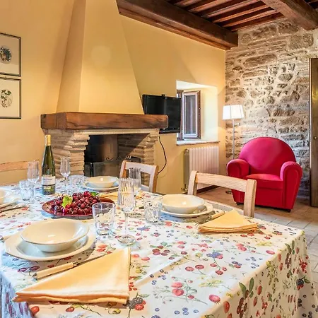 Awesome In Camerino With Outdoor Swimming Pool, Wifi And 2 Bedrooms *